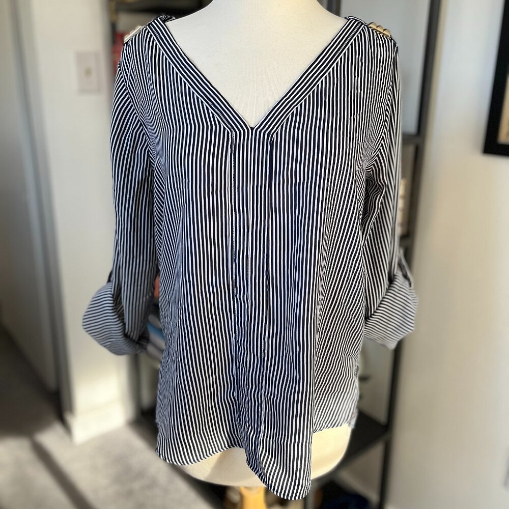Zara v neck three quarter sleeve striped top, size medium